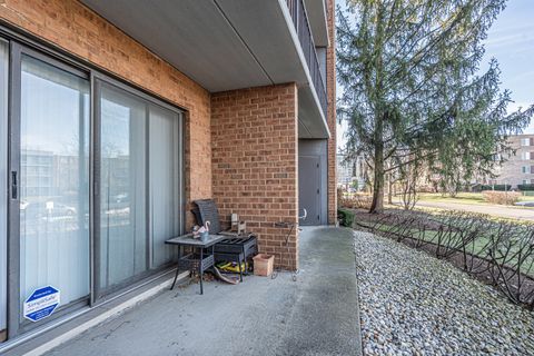 Tiny photo for 263 S Clubhouse Drive #110, Palatine, IL 60074 (MLS # 12537646)