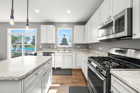 Tiny photo for 8010 Wood River Street, Joliet, IL 60431 (MLS # 12485851)