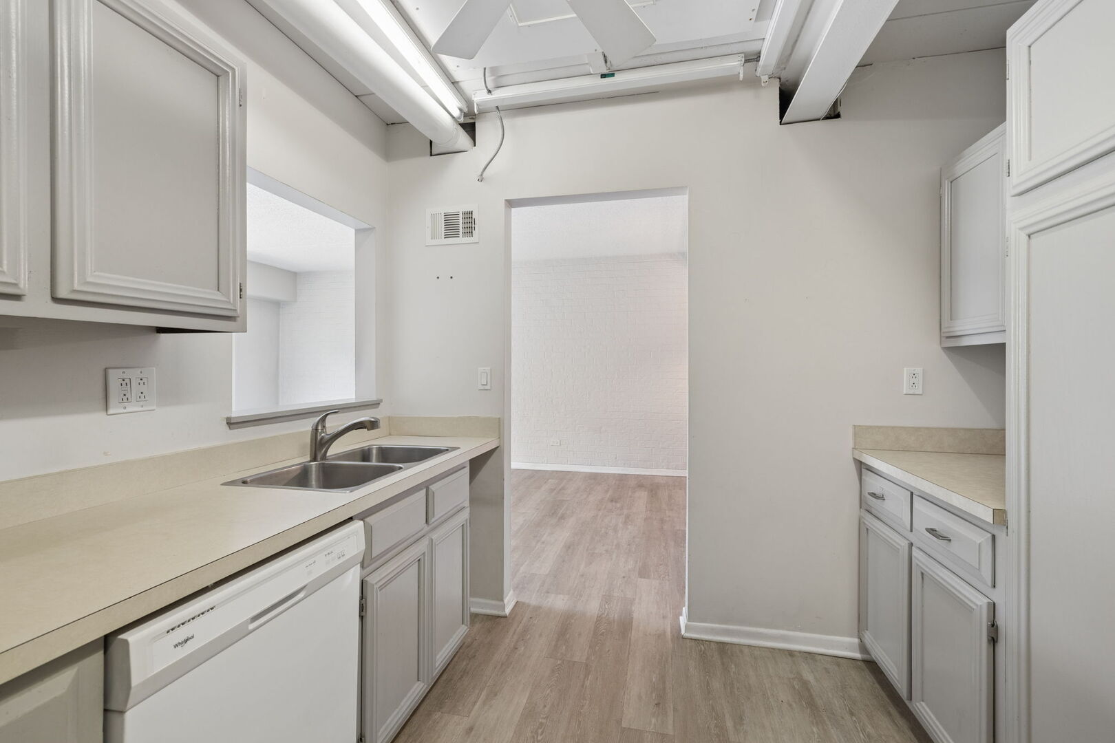 1424 WOODBRIDGE Road 2B - Photo 4