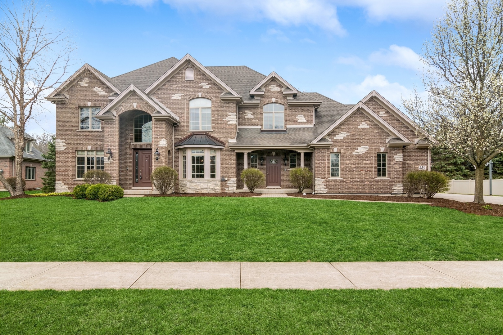 954 Lorie Lane