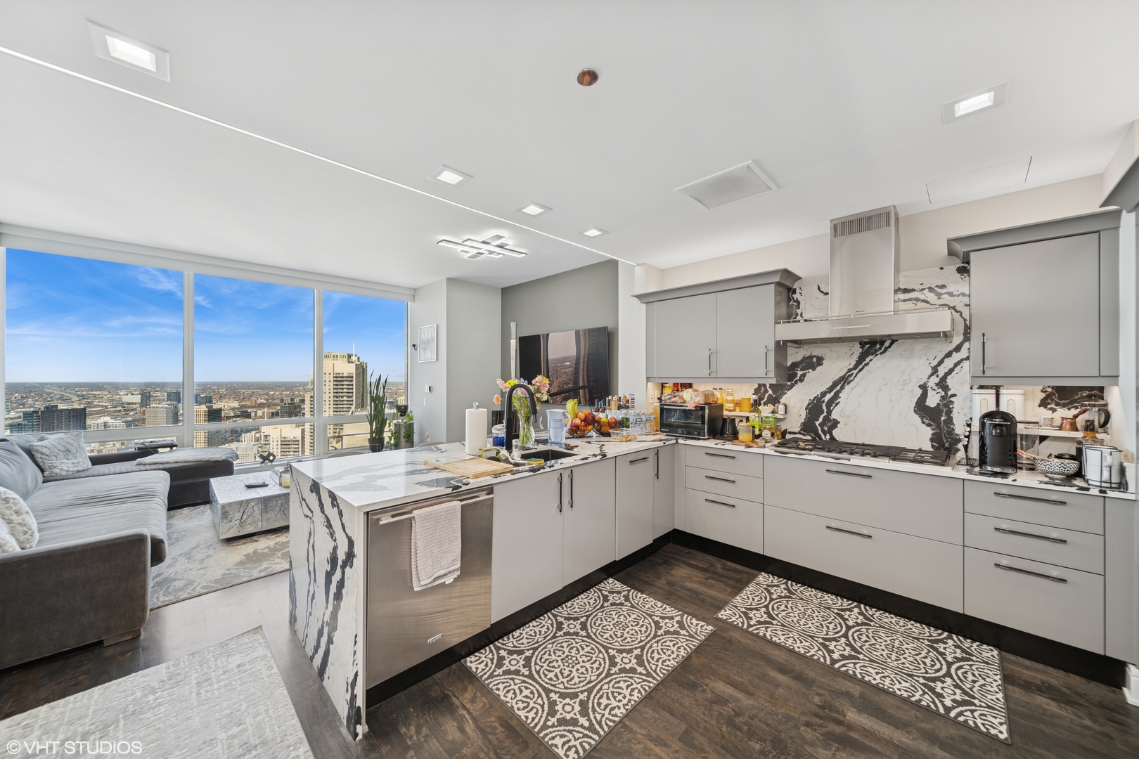 401 N Wabash Avenue 37C