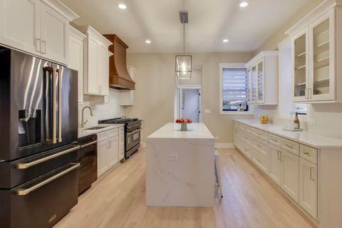 Tiny photo for 4938 S Vincennes Avenue, Chicago, IL 60615 (MLS # 12526337)