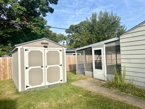 Tiny photo for 2209 Berry Avenue, Ottawa, IL 61350 (MLS # 12470530)