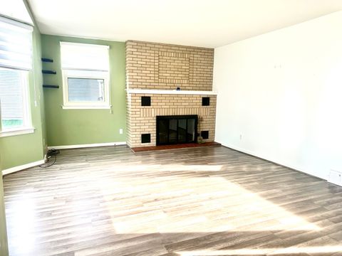 Tiny photo for 2209 Berry Avenue, Ottawa, IL 61350 (MLS # 12470530)