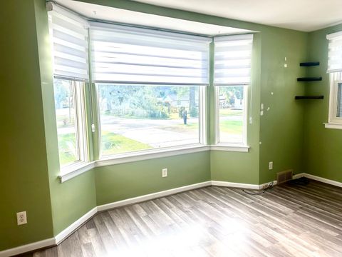 Tiny photo for 2209 Berry Avenue, Ottawa, IL 61350 (MLS # 12470530)