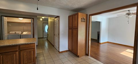Tiny photo for 120 N Lark Lane, Carbondale, IL 62901 (MLS # 12663200)