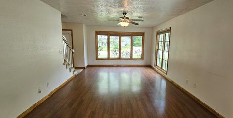 Tiny photo for 120 N Lark Lane, Carbondale, IL 62901 (MLS # 12663200)