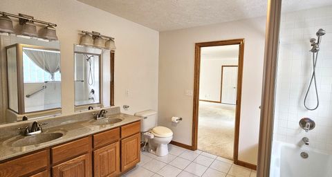 Tiny photo for 120 N Lark Lane, Carbondale, IL 62901 (MLS # 12663200)