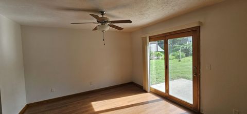 Tiny photo for 120 N Lark Lane, Carbondale, IL 62901 (MLS # 12663200)