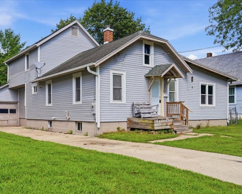 Photo of 704 12th Avenue, Sterling, IL 61081 (MLS # 12714033)