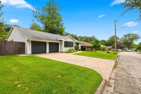 Tiny photo for 222 HILLCREST Drive, Geneseo, IL 61254 (MLS # 12730541)