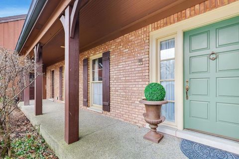 Tiny photo for 1135 Buttonwood Lane, Northbrook, IL 60062 (MLS # 12570217)