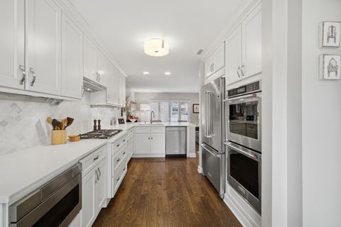 Tiny photo for 27 Park Lane, Park Ridge, IL 60068 (MLS # 12577744)