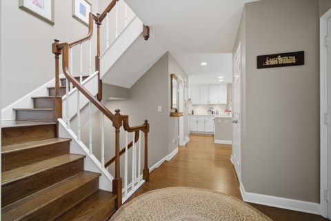 Tiny photo for 27 Park Lane, Park Ridge, IL 60068 (MLS # 12577744)