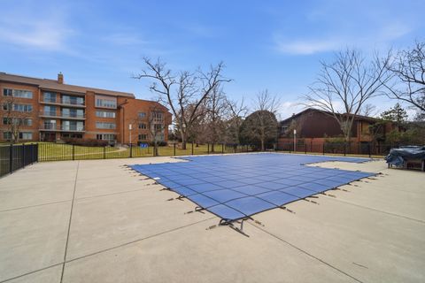 Tiny photo for 27 Park Lane, Park Ridge, IL 60068 (MLS # 12577744)