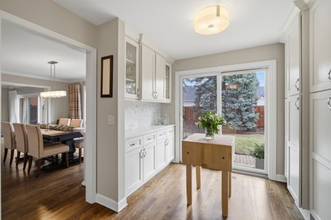 Tiny photo for 27 Park Lane, Park Ridge, IL 60068 (MLS # 12577744)