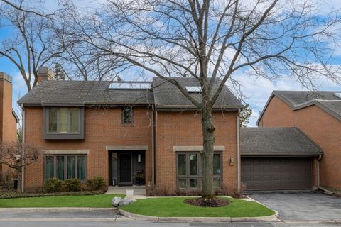 Photo of 27 Park Lane, Park Ridge, IL 60068 (MLS # 12577744)