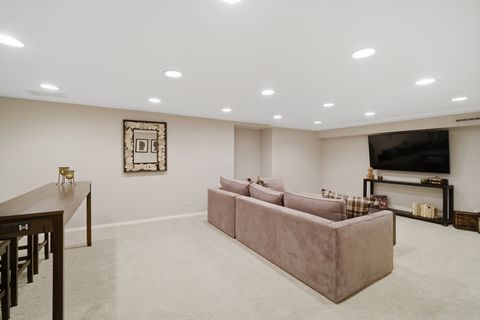 Tiny photo for 27 Park Lane, Park Ridge, IL 60068 (MLS # 12577744)