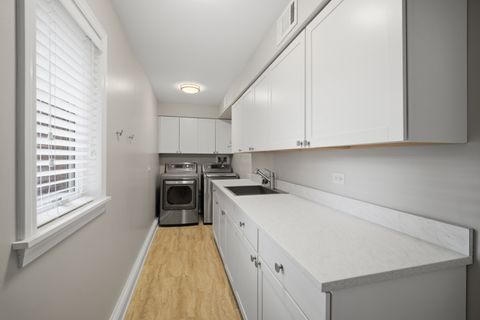 Tiny photo for 27 Park Lane, Park Ridge, IL 60068 (MLS # 12577744)