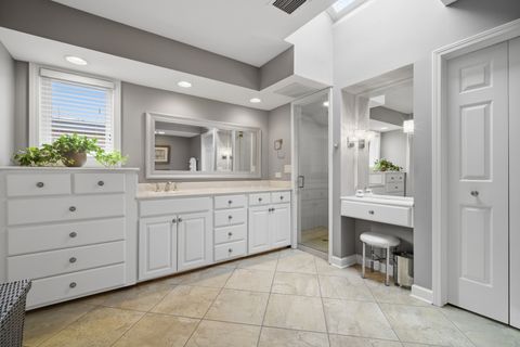 Tiny photo for 27 Park Lane, Park Ridge, IL 60068 (MLS # 12577744)