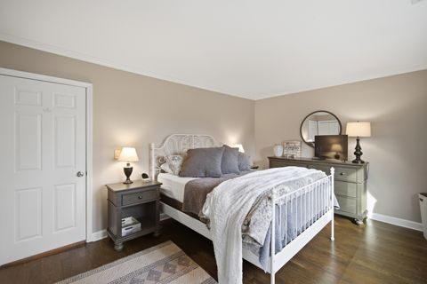 Tiny photo for 27 Park Lane, Park Ridge, IL 60068 (MLS # 12577744)