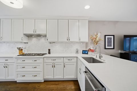 Tiny photo for 27 Park Lane, Park Ridge, IL 60068 (MLS # 12577744)