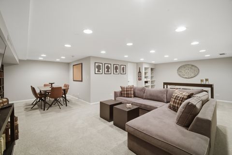 Tiny photo for 27 Park Lane, Park Ridge, IL 60068 (MLS # 12577744)
