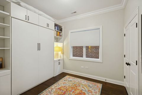 Tiny photo for 843 W Lill Avenue #2, Chicago, IL 60614 (MLS # 12474347)