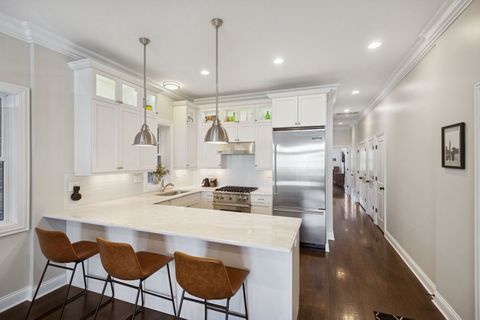 Tiny photo for 843 W Lill Avenue #2, Chicago, IL 60614 (MLS # 12474347)