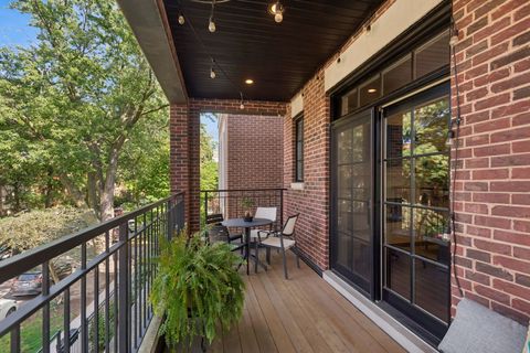 Tiny photo for 843 W Lill Avenue #2, Chicago, IL 60614 (MLS # 12474347)
