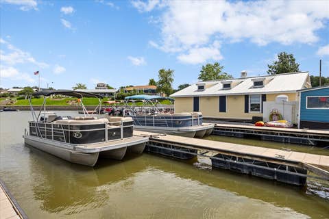 Tiny photo for 314 Leeward Way, Ottawa, IL 61350 (MLS # 12715651)