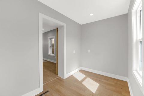 Tiny photo for 4721 W Warwick Avenue, Chicago, IL 60641 (MLS # 12483872)