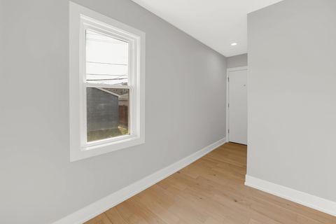 Tiny photo for 4721 W Warwick Avenue, Chicago, IL 60641 (MLS # 12483872)
