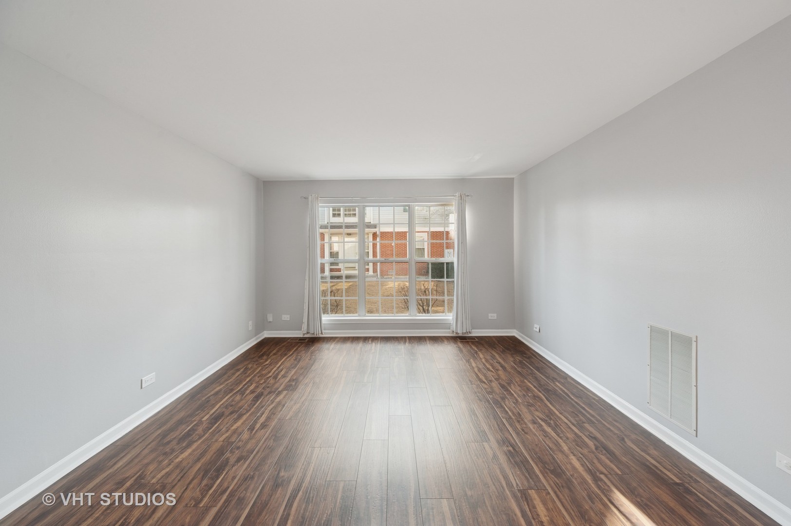 503 GROSSE POINTE Circle