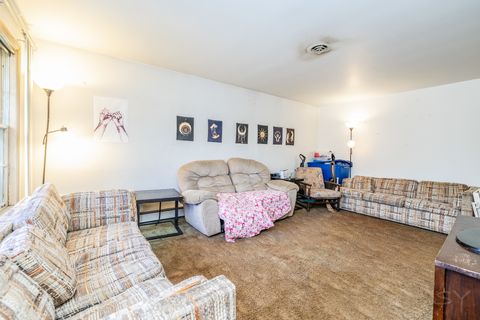 Tiny photo for 8825 S Richmond Avenue, Evergreen Park, IL 60805 (MLS # 12453473)