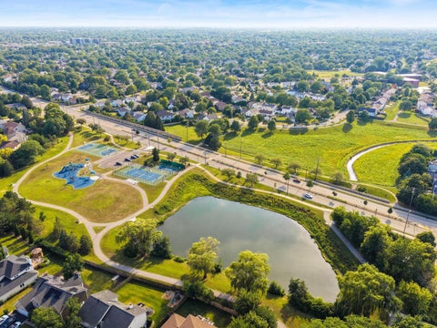 Tiny photo for 720 Dunhill Drive, Buffalo Grove, IL 60089 (MLS # 12721174)
