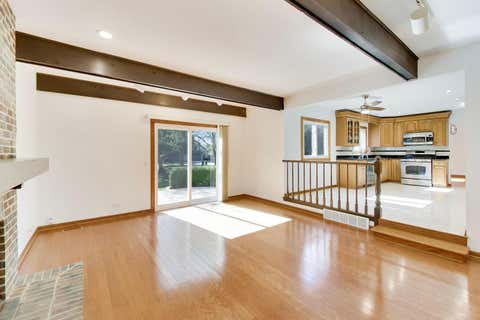 Tiny photo for 720 Dunhill Drive, Buffalo Grove, IL 60089 (MLS # 12721174)