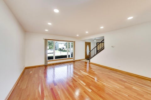 Tiny photo for 720 Dunhill Drive, Buffalo Grove, IL 60089 (MLS # 12721174)