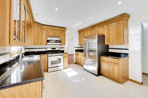 Tiny photo for 720 Dunhill Drive, Buffalo Grove, IL 60089 (MLS # 12721174)