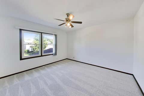 Tiny photo for 720 Dunhill Drive, Buffalo Grove, IL 60089 (MLS # 12721174)