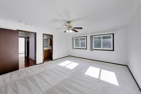 Tiny photo for 720 Dunhill Drive, Buffalo Grove, IL 60089 (MLS # 12721174)