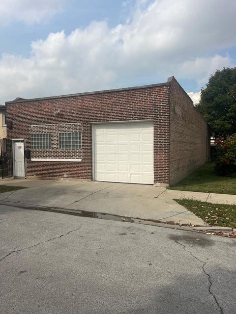 5626 W 63RD Place Chicago IL 60638