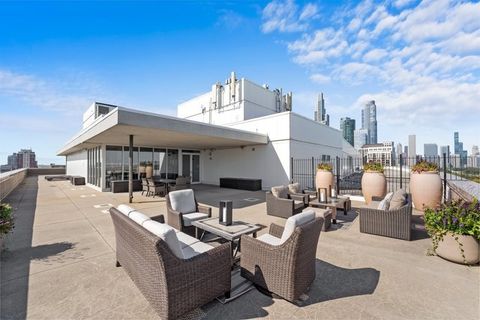 Tiny photo for 1515 S Prairie Avenue #910, Chicago, IL 60605 (MLS # 12501073)