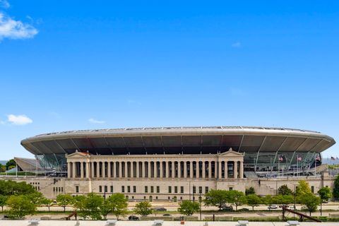 Tiny photo for 1515 S Prairie Avenue #910, Chicago, IL 60605 (MLS # 12501073)