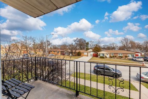 Tiny photo for 8830 Mobile Avenue #201, Oak Lawn, IL 60453 (MLS # 12592279)