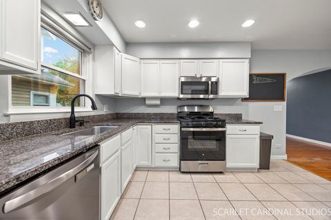 Tiny photo for 1910 E LIBERTY Drive, Wheaton, IL 60187 (MLS # 12631973)