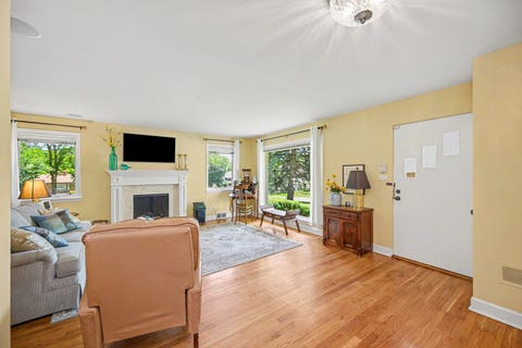 Tiny photo for 750 Marston Avenue, Glen Ellyn, IL 60137 (MLS # 12680792)