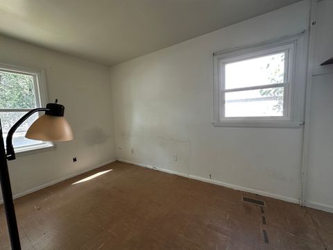 Tiny photo for 2710 E Illinois Street, Urbana, IL 61802 (MLS # 12504244)