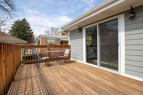 Tiny photo for 7179 N Mankato Avenue, Chicago, IL 60646 (MLS # 12629331)