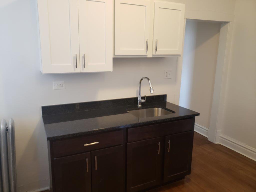 4414 N Saint Louis Avenue 1A